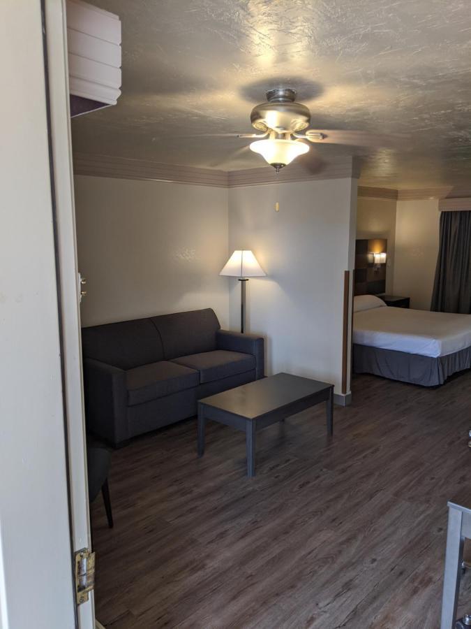 Atrium Inn فورت ستوكتون المظهر الخارجي الصورة