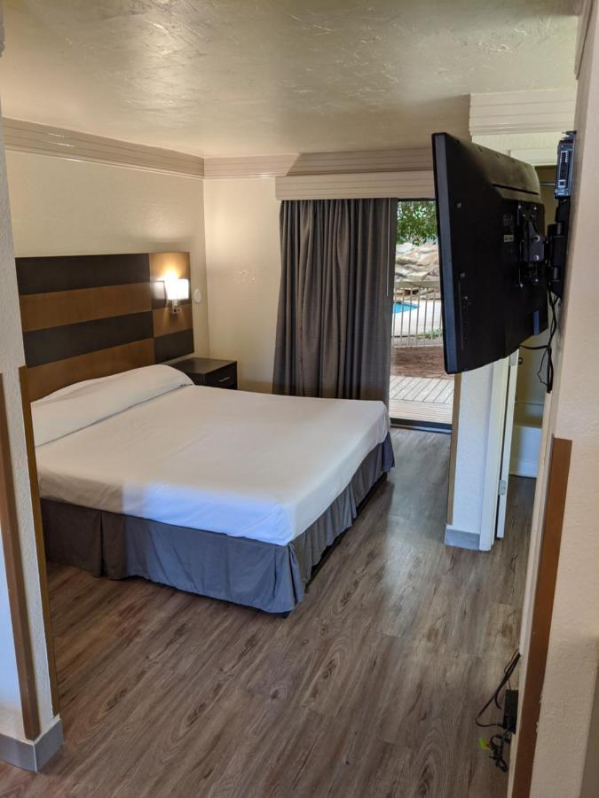 Atrium Inn فورت ستوكتون المظهر الخارجي الصورة